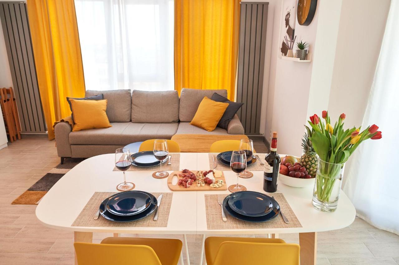 Fineloft Sea View Apartment-Spa N Pools Beach Resort Navodari Exterior photo