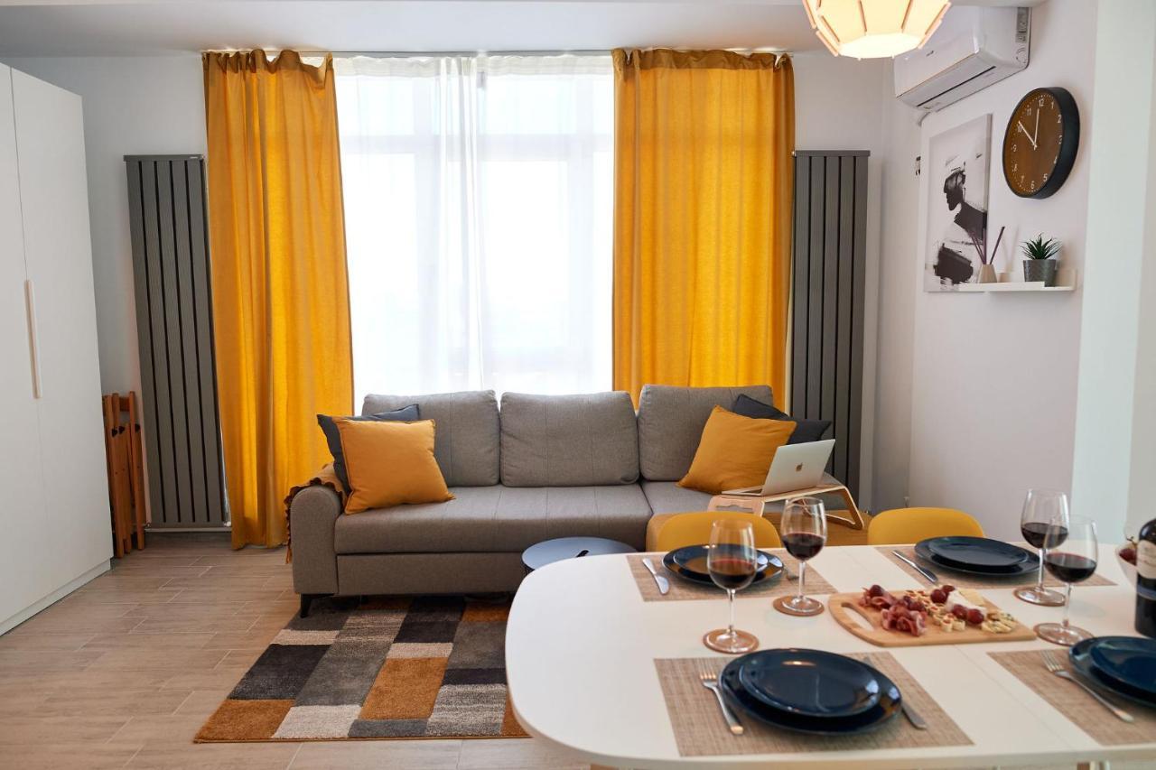 Fineloft Sea View Apartment-Spa N Pools Beach Resort Navodari Exterior photo